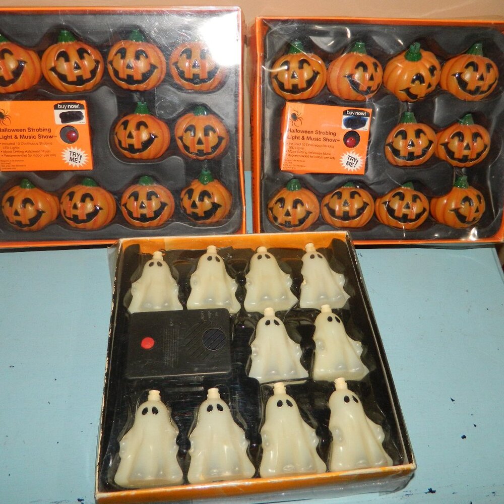 Halloween Blow Mold Pumpkins and Ghost Strobing Lights & Music Show String Light